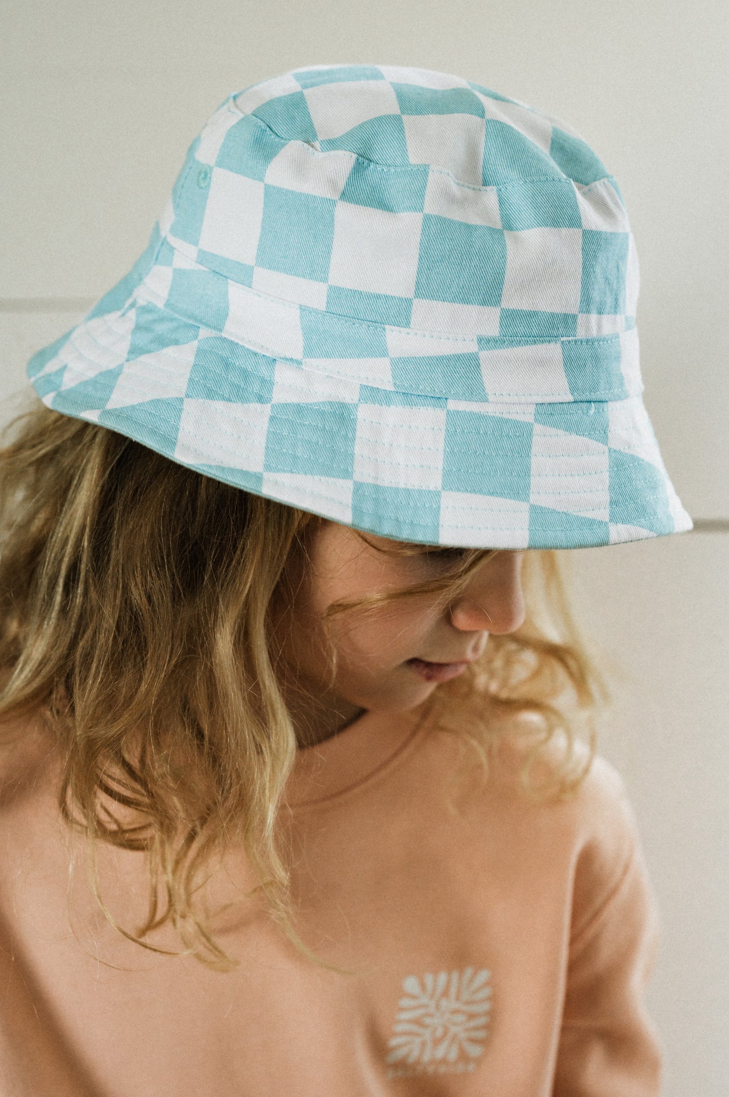 Bucket hat - inside out checker board