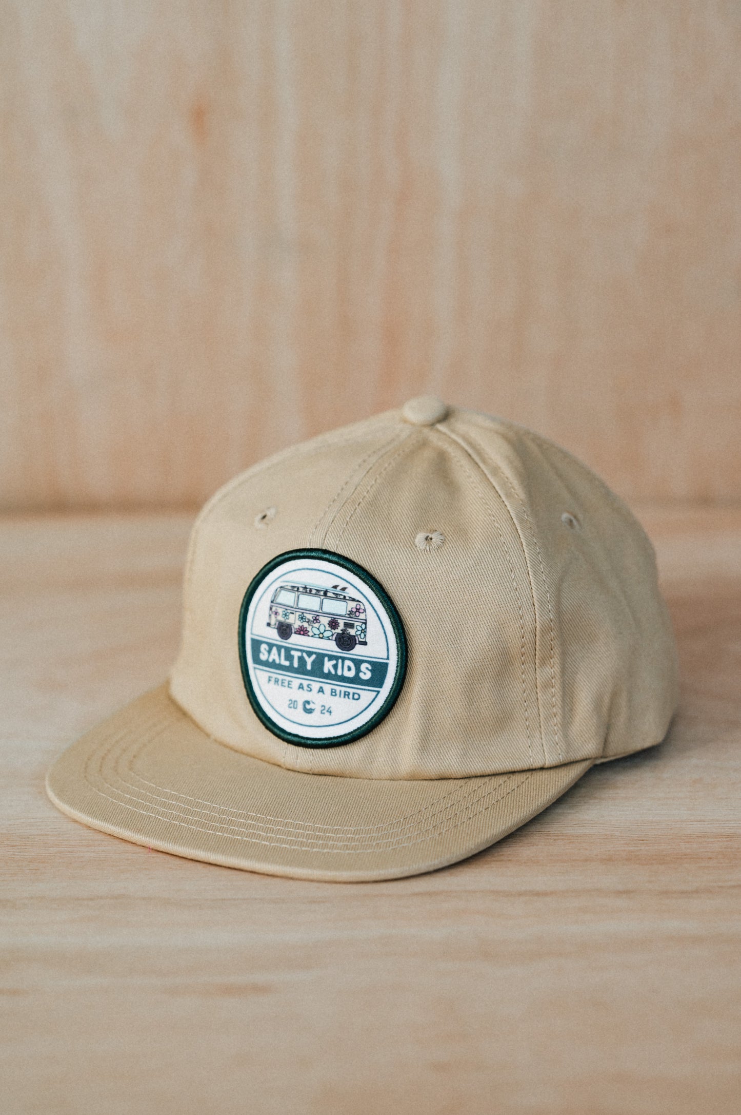 Unstructured cap - the van